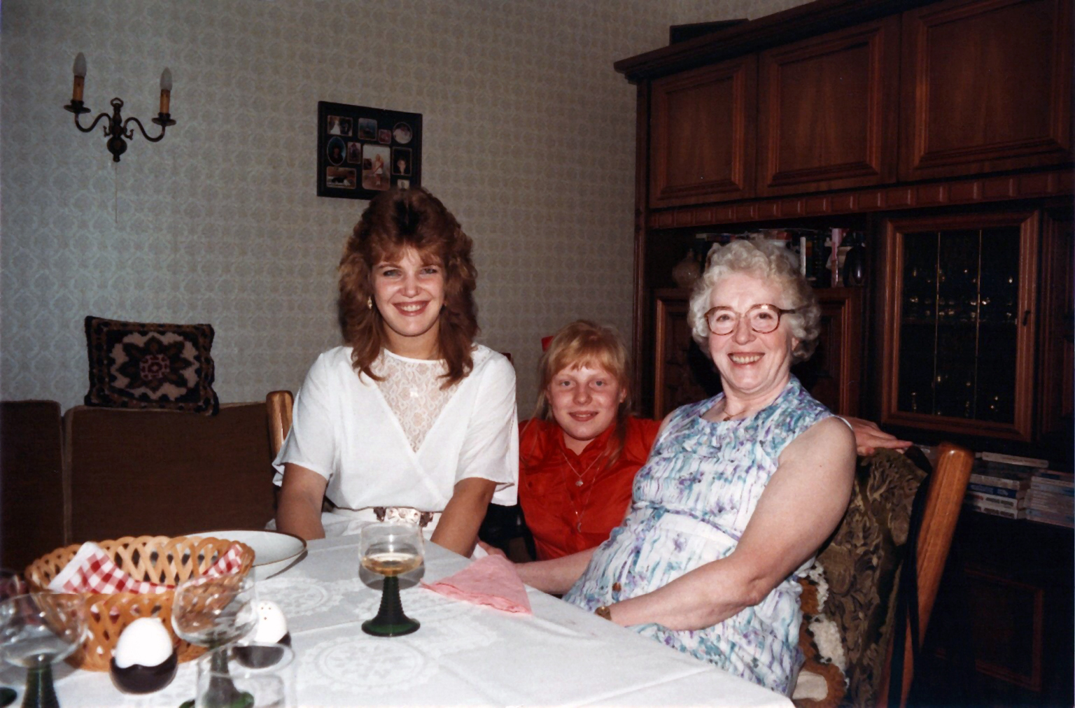 Andrea (geb. Rühl), Koloratursopranistin Katarzyna Dondalska, Hedwig Wernecke (geb. Jadwiga Wloch)